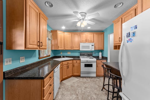 Tiny photo for 3620 Oakwood Drive, Bettendorf, IA 52722 (MLS # 12722007)