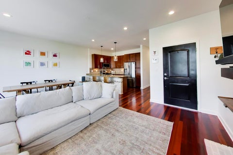 Tiny photo for 1927 W Irving Park Road #4, Chicago, IL 60613 (MLS # 12724033)