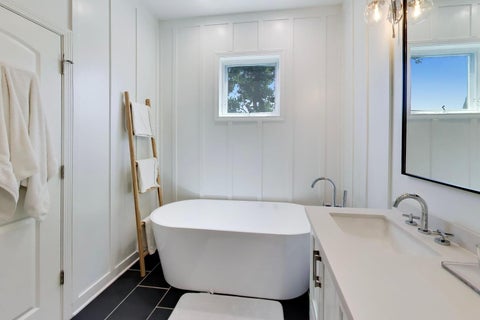 Tiny photo for 1927 W Irving Park Road #4, Chicago, IL 60613 (MLS # 12724033)