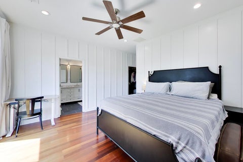 Tiny photo for 1927 W Irving Park Road #4, Chicago, IL 60613 (MLS # 12724033)