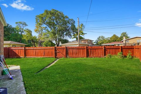 Tiny photo for 38 W 125th Place, Chicago, IL 60628 (MLS # 12500881)