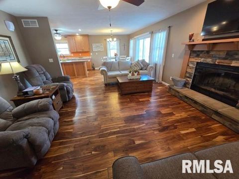 Tiny photo for 9251 N IL-148 Highway, Mt Vernon, IL 62864 (MLS # EB460104)