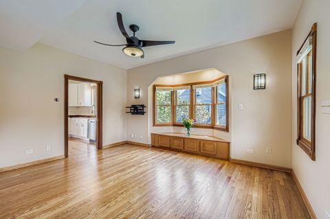 Tiny photo for 1136 E Kenilworth Avenue, Lombard, IL 60148 (MLS # 12459592)