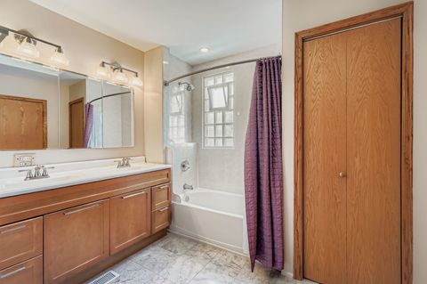 Tiny photo for 1136 E Kenilworth Avenue, Lombard, IL 60148 (MLS # 12459592)