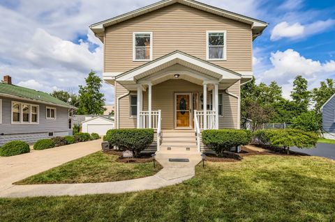 Tiny photo for 1136 E Kenilworth Avenue, Lombard, IL 60148 (MLS # 12459592)