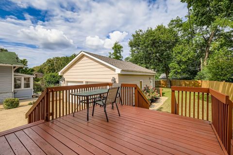 Tiny photo for 1136 E Kenilworth Avenue, Lombard, IL 60148 (MLS # 12459592)