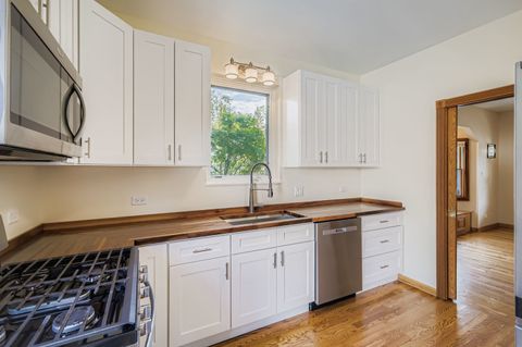 Tiny photo for 1136 E Kenilworth Avenue, Lombard, IL 60148 (MLS # 12459592)