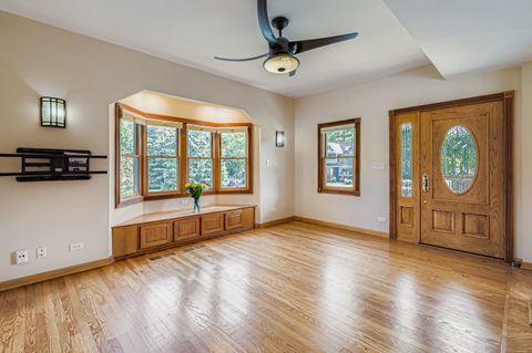 Tiny photo for 1136 E Kenilworth Avenue, Lombard, IL 60148 (MLS # 12459592)