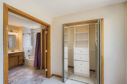 Tiny photo for 1136 E Kenilworth Avenue, Lombard, IL 60148 (MLS # 12459592)