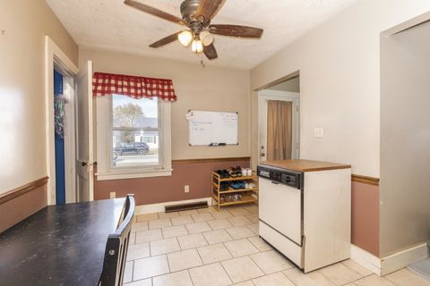 Tiny photo for 720 W Moulton Street, Pontiac, IL 61764 (MLS # 12513306)