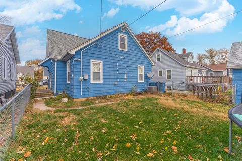 Tiny photo for 720 W Moulton Street, Pontiac, IL 61764 (MLS # 12513306)