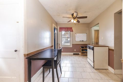 Tiny photo for 720 W Moulton Street, Pontiac, IL 61764 (MLS # 12513306)