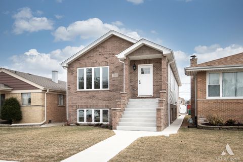 7737 1/2 Nashville Avenue Burbank IL 60459