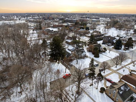 Tiny photo for 6911-6909 W Niles Terrace, Niles, IL 60714 (MLS # 12567693)