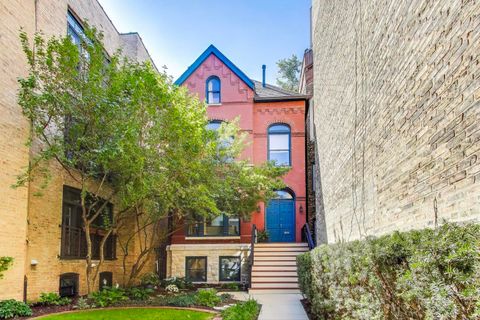 541 W Belmont Avenue Chicago IL 60657