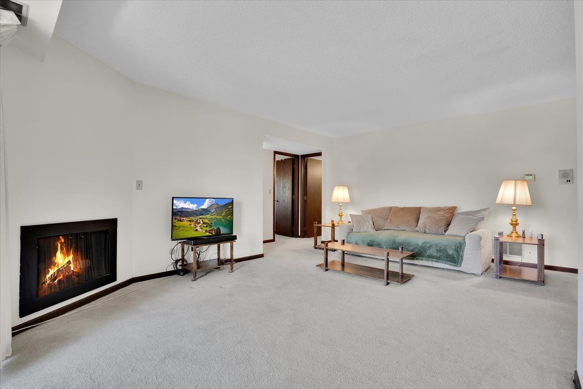 2213 Wharf Drive 407