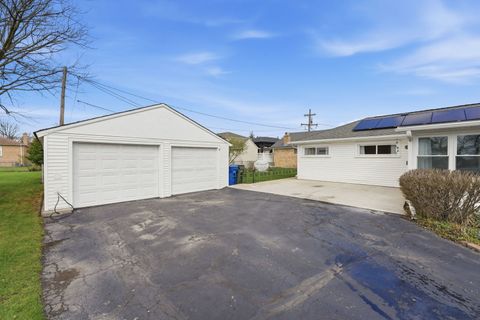 Tiny photo for 2412 N West Brook Road, Elmwood Park, IL 60707 (MLS # 12611376)