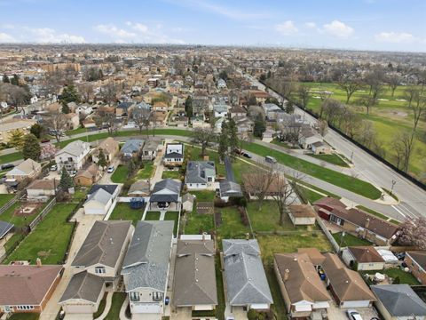 Tiny photo for 2412 N West Brook Road, Elmwood Park, IL 60707 (MLS # 12611376)