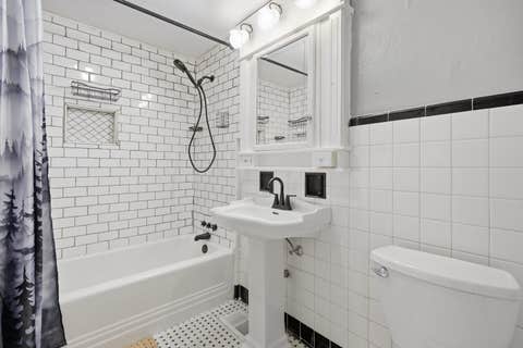 Tiny photo for 412 E Rusholme Street, Davenport, IA 52803 (MLS # 12736124)