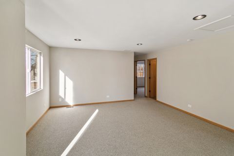 Tiny photo for 2814 140th Place, Blue Island, IL 60406 (MLS # 12568234)