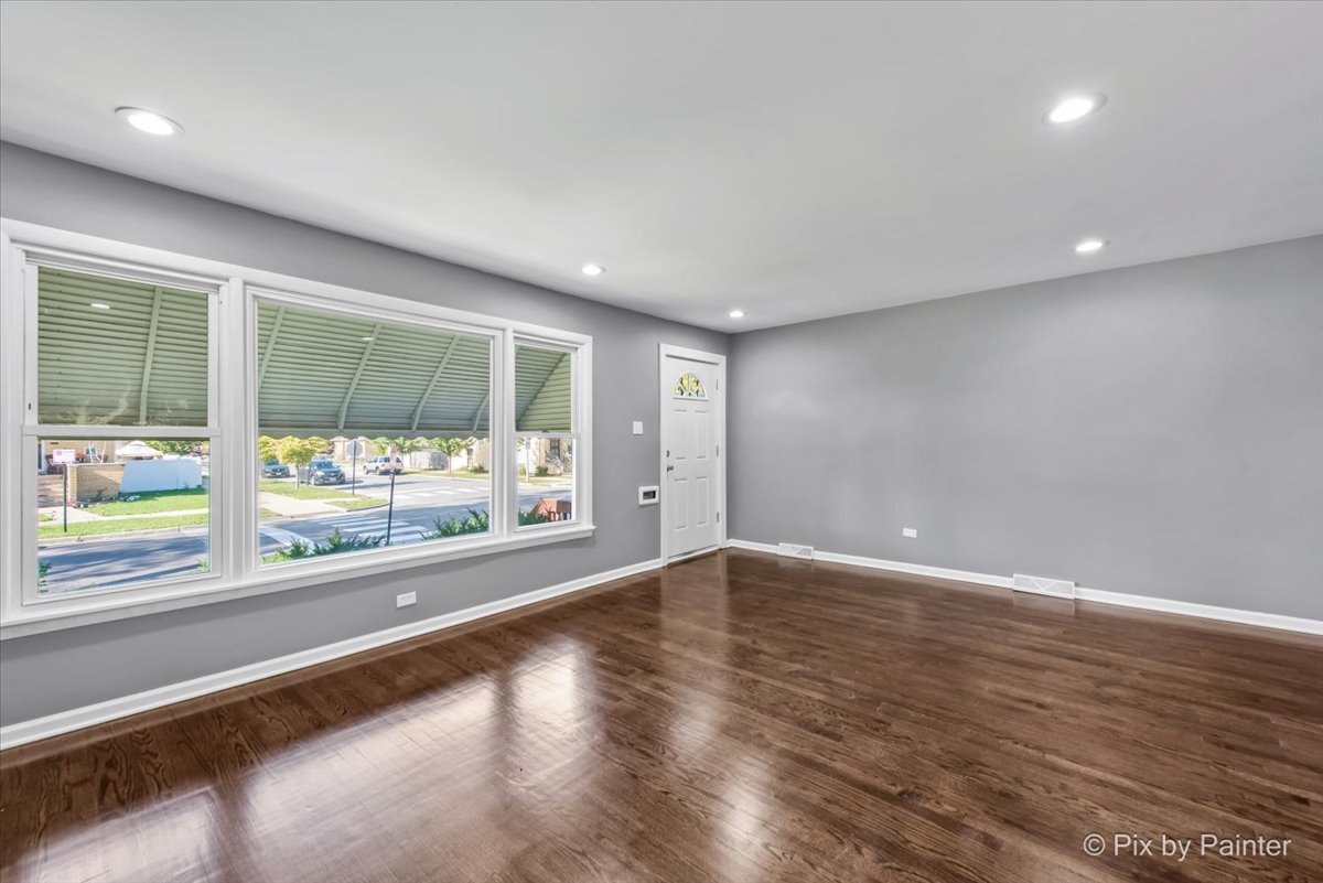 7301 S Seeley Avenue