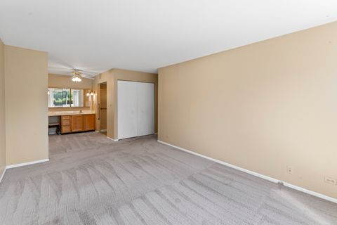 Tiny photo for 440 Raintree Court #1M, Glen Ellyn, IL 60137 (MLS # 12467912)