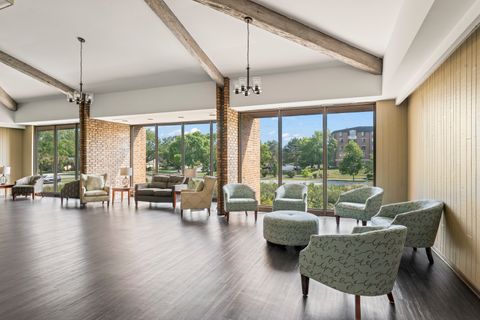 Tiny photo for 440 Raintree Court #1M, Glen Ellyn, IL 60137 (MLS # 12467912)