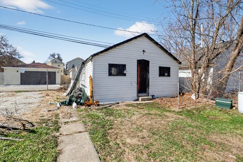 Tiny photo for 9952 S VINCENNES Avenue, Chicago, IL 60643 (MLS # 12590110)