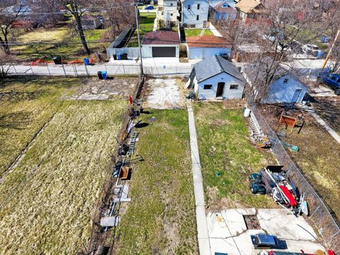 Tiny photo for 9952 S VINCENNES Avenue, Chicago, IL 60643 (MLS # 12590110)