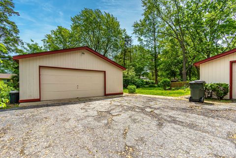 A home in Mount Prospect