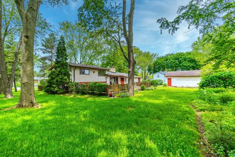 A home in Mount Prospect