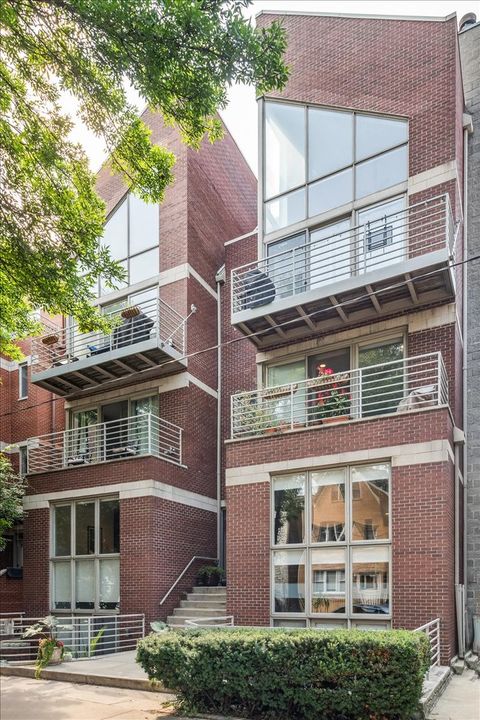 Photo of 854 N Marshfield Avenue #3N, Chicago, IL 60622 (MLS # 12501890)