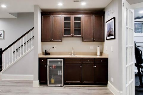 Tiny photo for 3111 N Kenmore Avenue, Chicago, IL 60657 (MLS # 12627415)