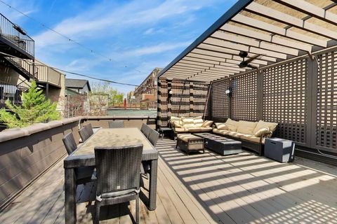 Tiny photo for 3111 N Kenmore Avenue, Chicago, IL 60657 (MLS # 12627415)