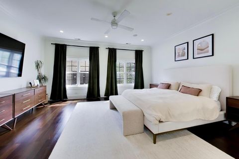 Tiny photo for 3111 N Kenmore Avenue, Chicago, IL 60657 (MLS # 12627415)