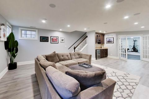 Tiny photo for 3111 N Kenmore Avenue, Chicago, IL 60657 (MLS # 12627415)