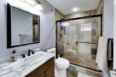 Tiny photo for 3111 N Kenmore Avenue, Chicago, IL 60657 (MLS # 12627415)