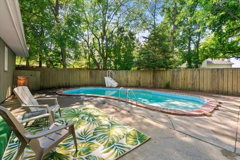 Tiny photo for 233 Arthur Drive, Woodstock, IL 60098 (MLS # 12448051)