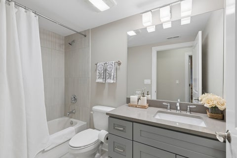 Tiny photo for 18 S Fairview Avenue #2N, Park Ridge, IL 60068 (MLS # 12670074)