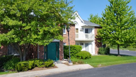 1341 Cunat Court 1C Lake In The Hills IL 60156