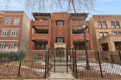 Photo of 4635 N Magnolia Avenue #3, Chicago, IL 60640 (MLS # 12570905)