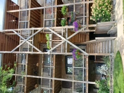 Tiny photo for 4635 N Magnolia Avenue #3, Chicago, IL 60640 (MLS # 12570905)