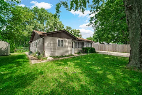 Photo of 456 W Auburn Lane, Crete, IL 60417 (MLS # 12719906)