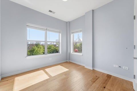 Tiny photo for 1155 W Roosevelt Road #404, Chicago, IL 60608 (MLS # 12706596)