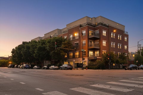 Tiny photo for 1155 W Roosevelt Road #404, Chicago, IL 60608 (MLS # 12706596)