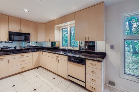 Tiny photo for 95 Greenbriar E Drive, Deerfield, IL 60015 (MLS # 12462564)