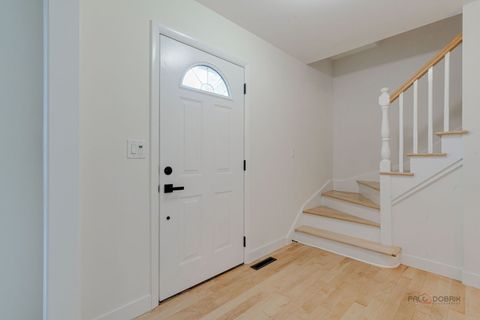 Tiny photo for 1338 Trinity Place, Libertyville, IL 60048 (MLS # 12496786)