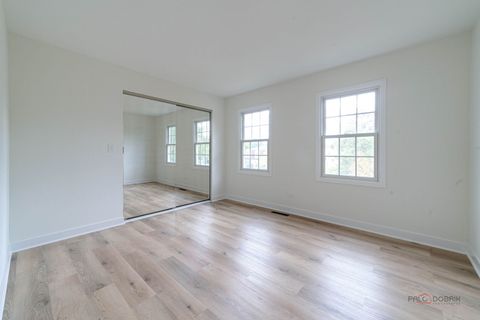 Tiny photo for 1338 Trinity Place, Libertyville, IL 60048 (MLS # 12496786)