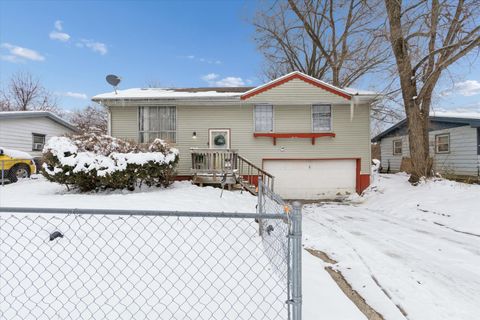 Photo of 2608 Forsythia Drive, Rockford, IL 61102 (MLS # 12532360)