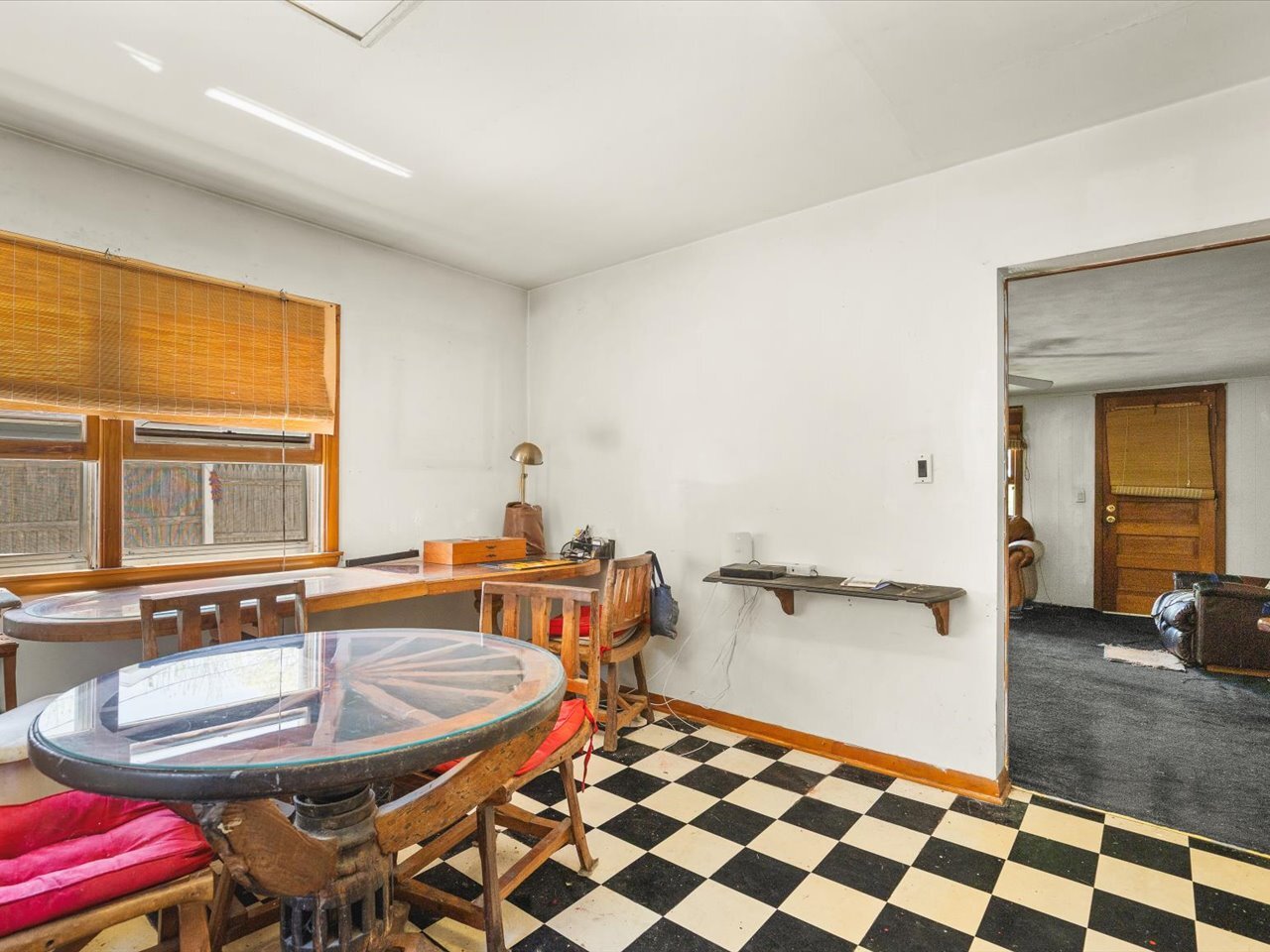 205 N Jones Terrace